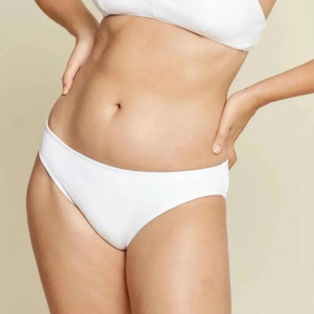 Andie NWT Bikini Rib Bottom Size L